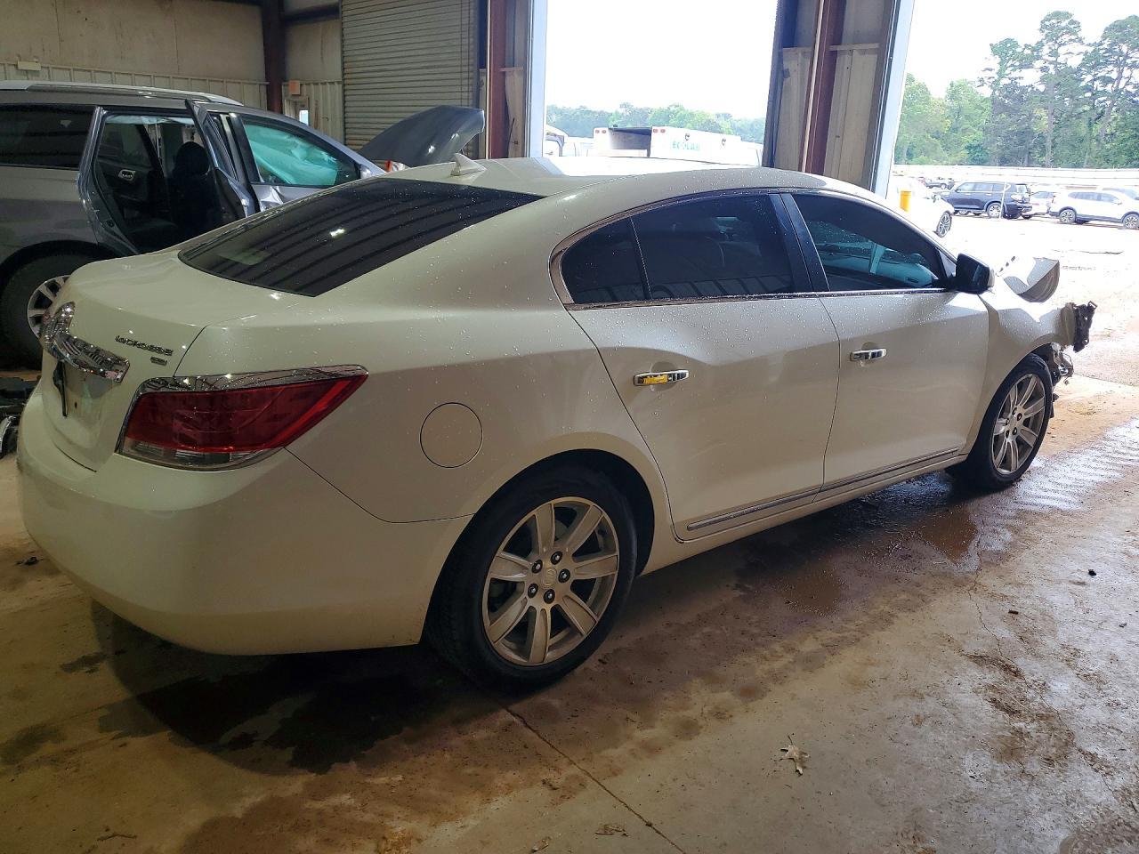 2010 BUICK LACROSSE