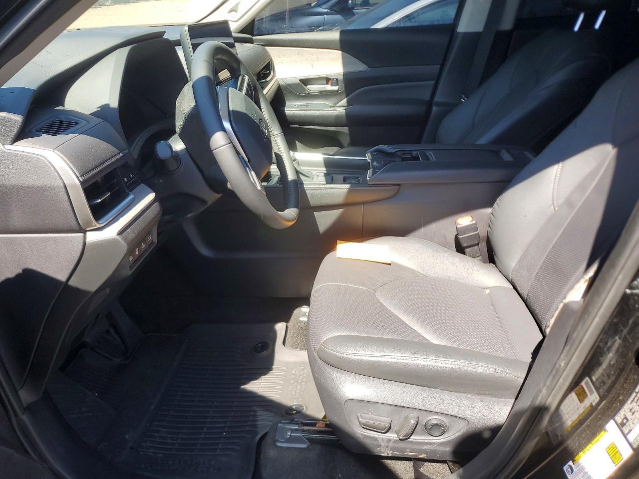 2026 TOYOTA HIGHLANDER