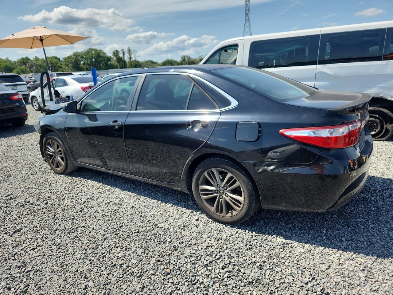 2015 TOYOTA CAMRY