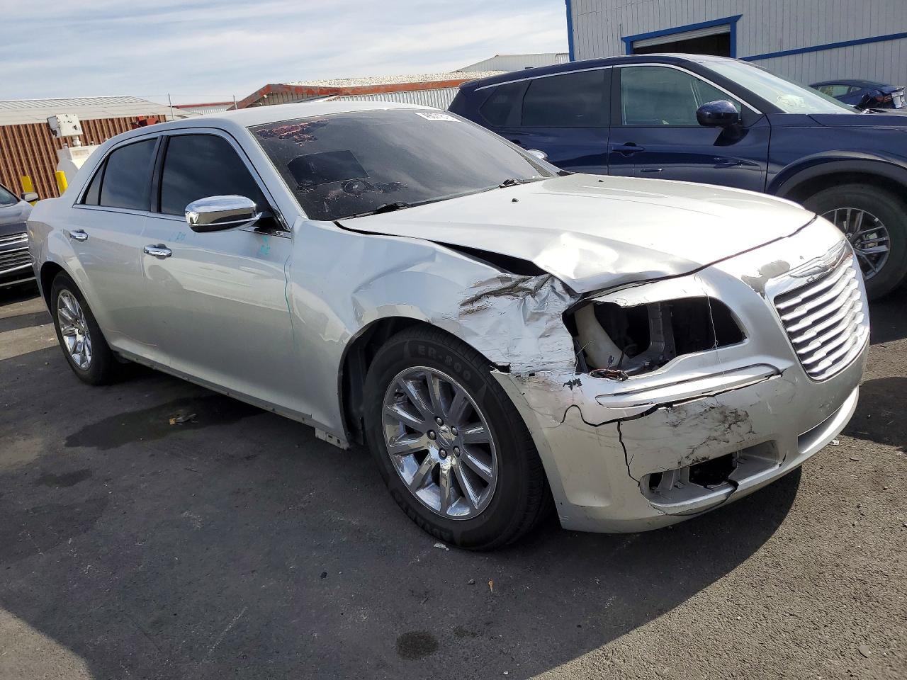 2012 CHRYSLER 300
