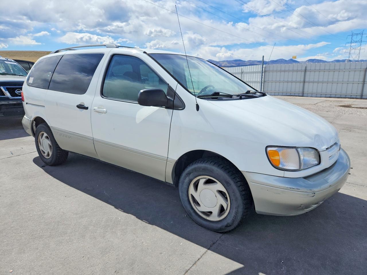 1998 TOYOTA SIENNA