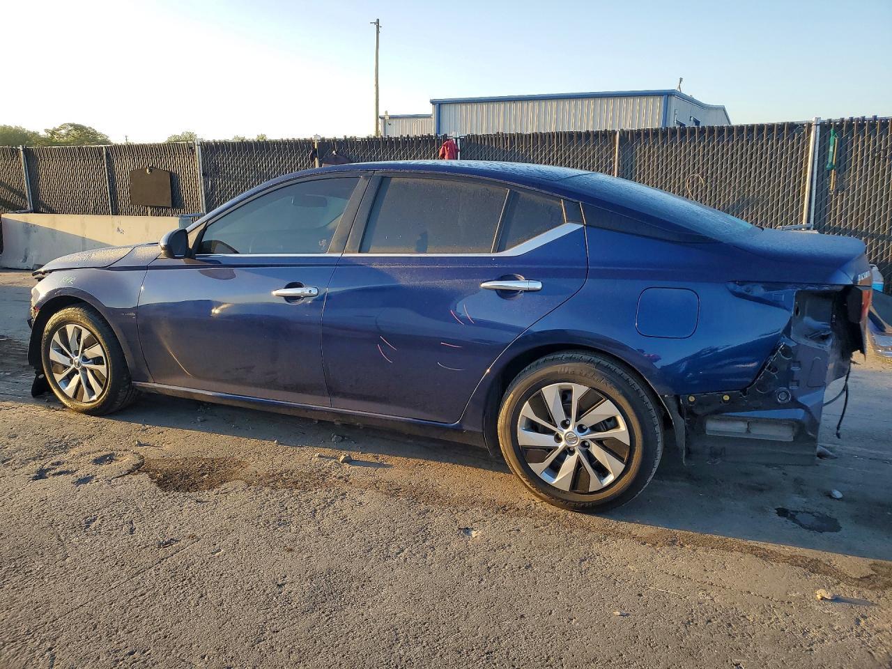 2021 NISSAN ALTIMA