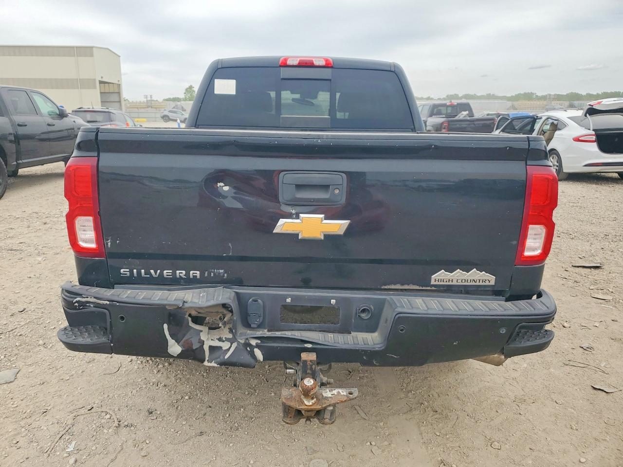 2018 CHEVROLET Silverado