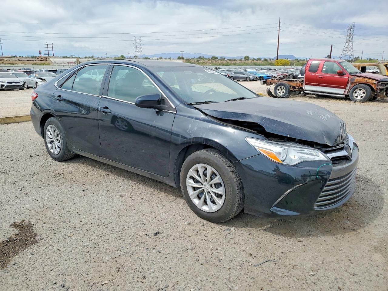 2017 TOYOTA CAMRY