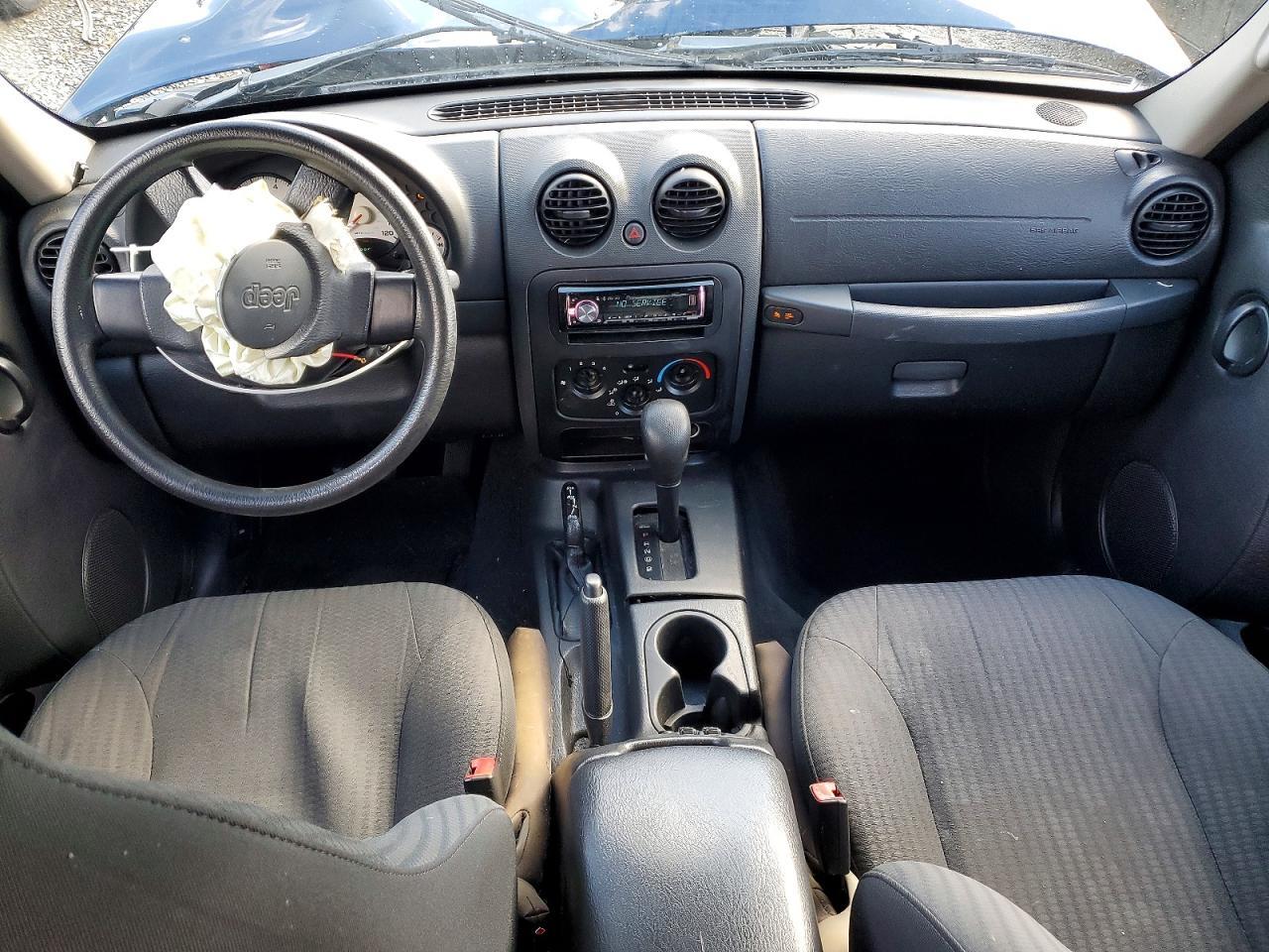 2004 JEEP Liberty