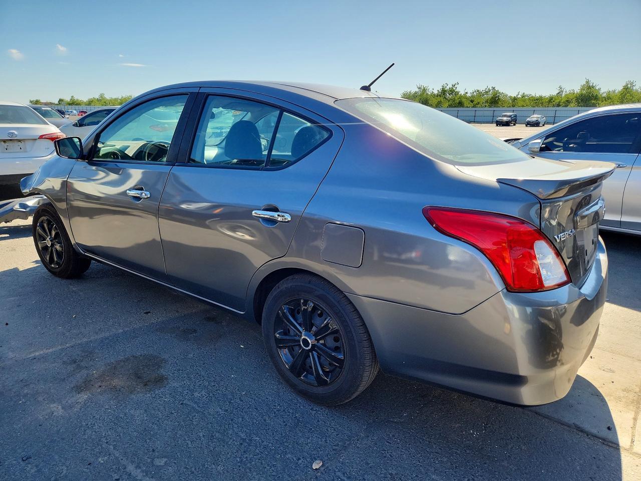 2019 NISSAN VERSA