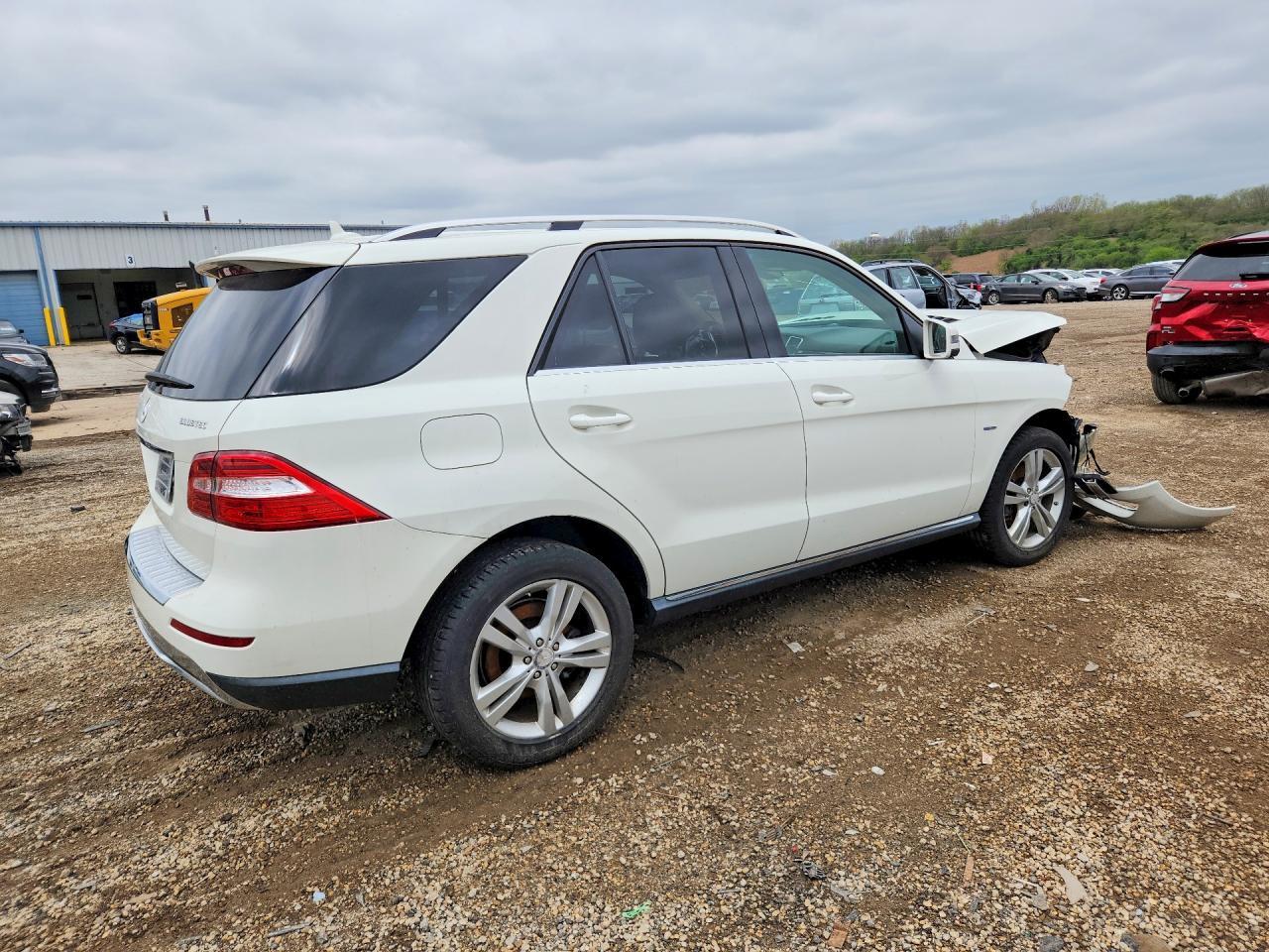 2012 MERCEDES-BENZ ML-Class