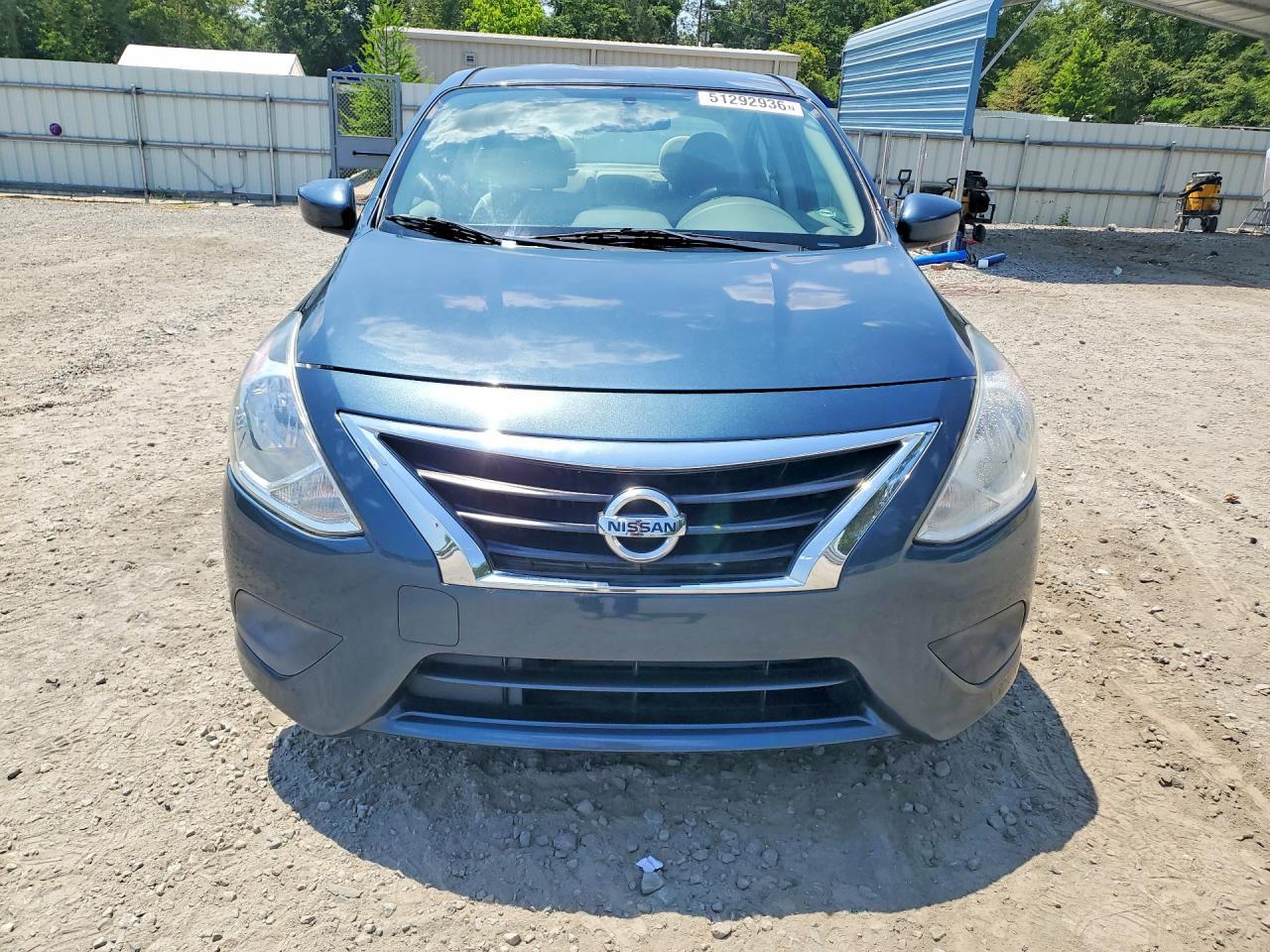 2015 NISSAN VERSA