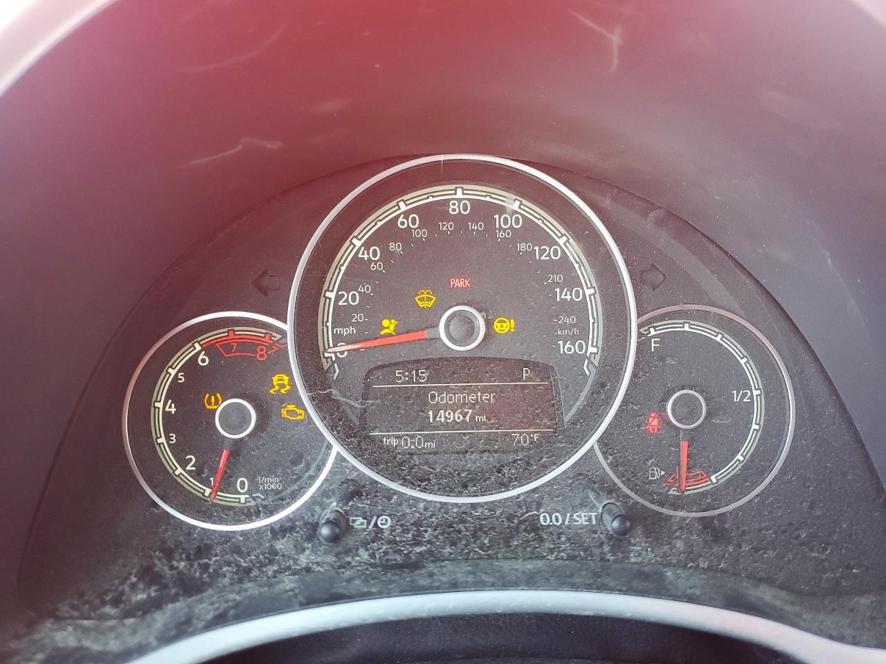 2018 VOLKSWAGEN Beetle