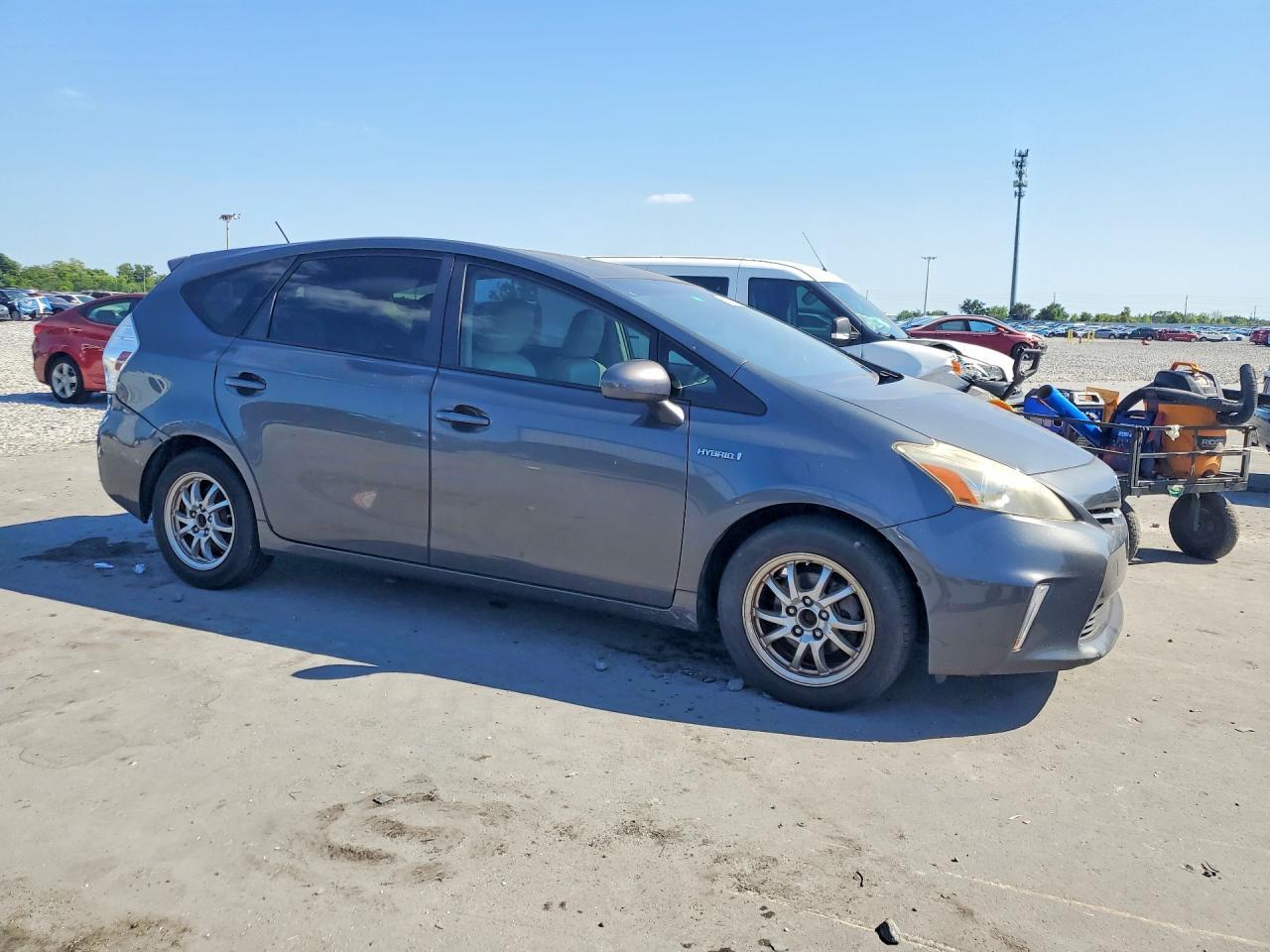 2013 TOYOTA PRIUS V
