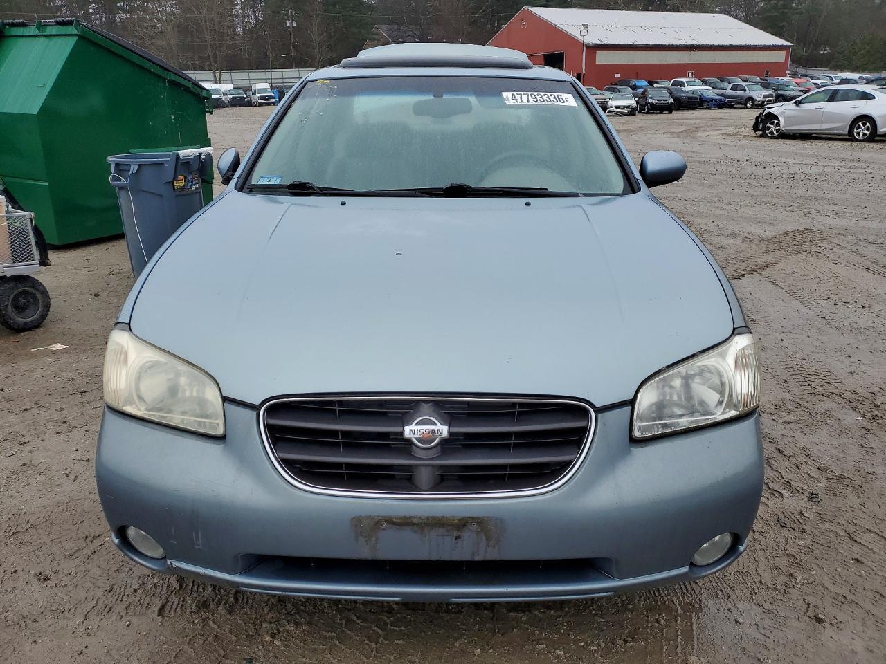 2001 NISSAN Maxima