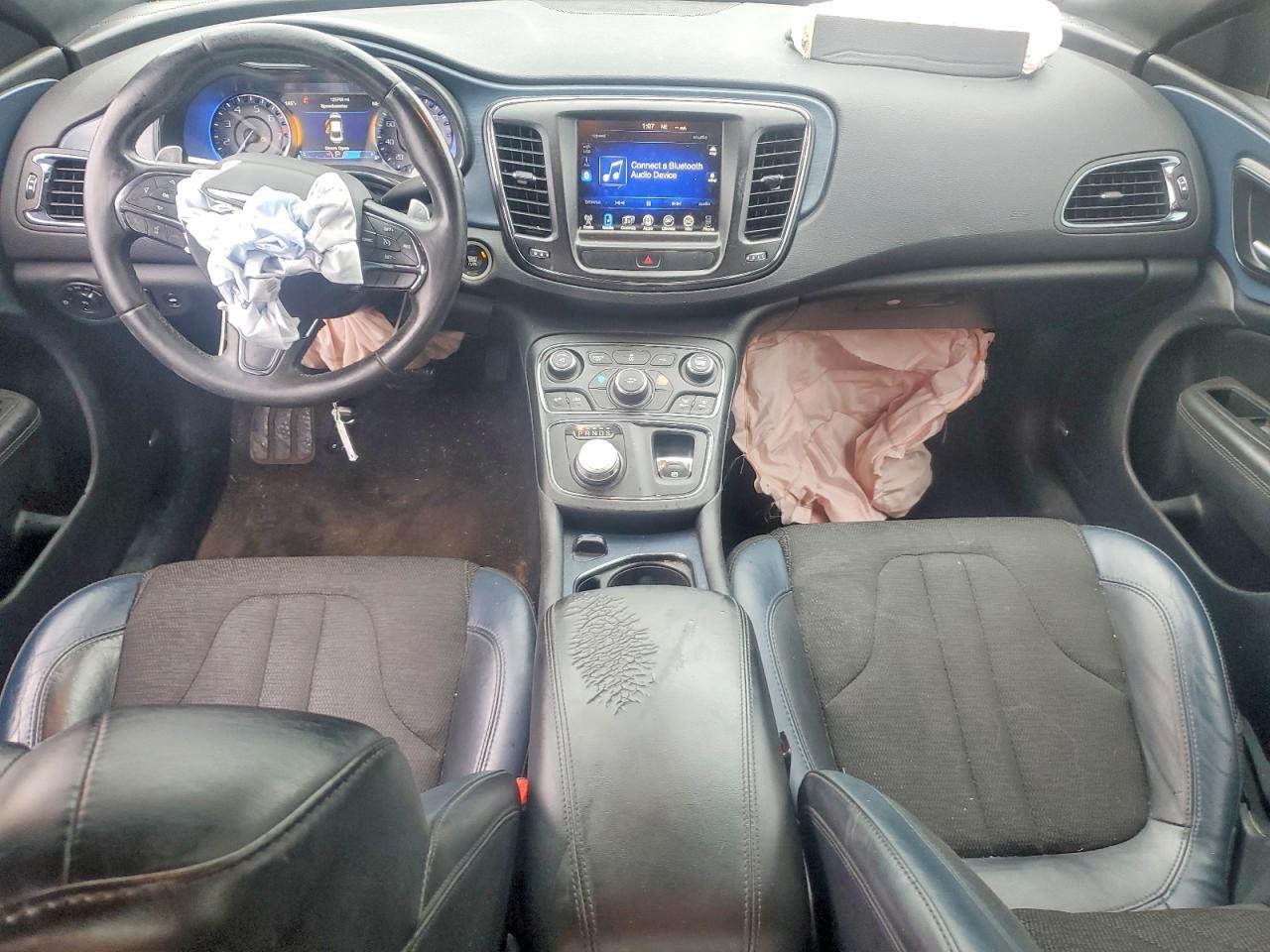 2016 CHRYSLER 200