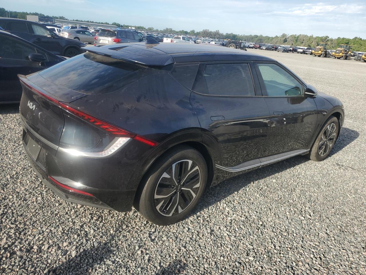 2023 KIA EV6