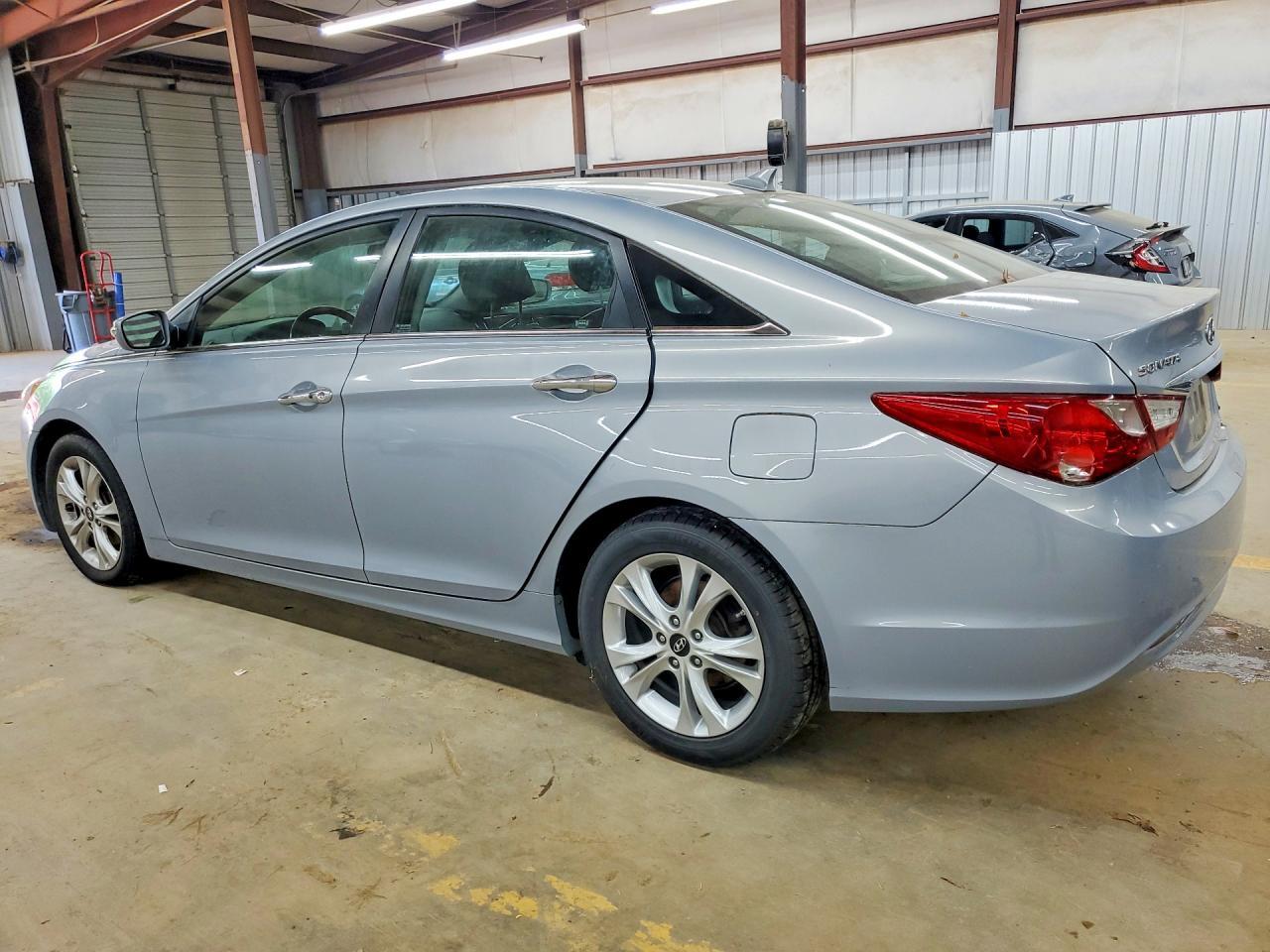 2011 HYUNDAI SONATA