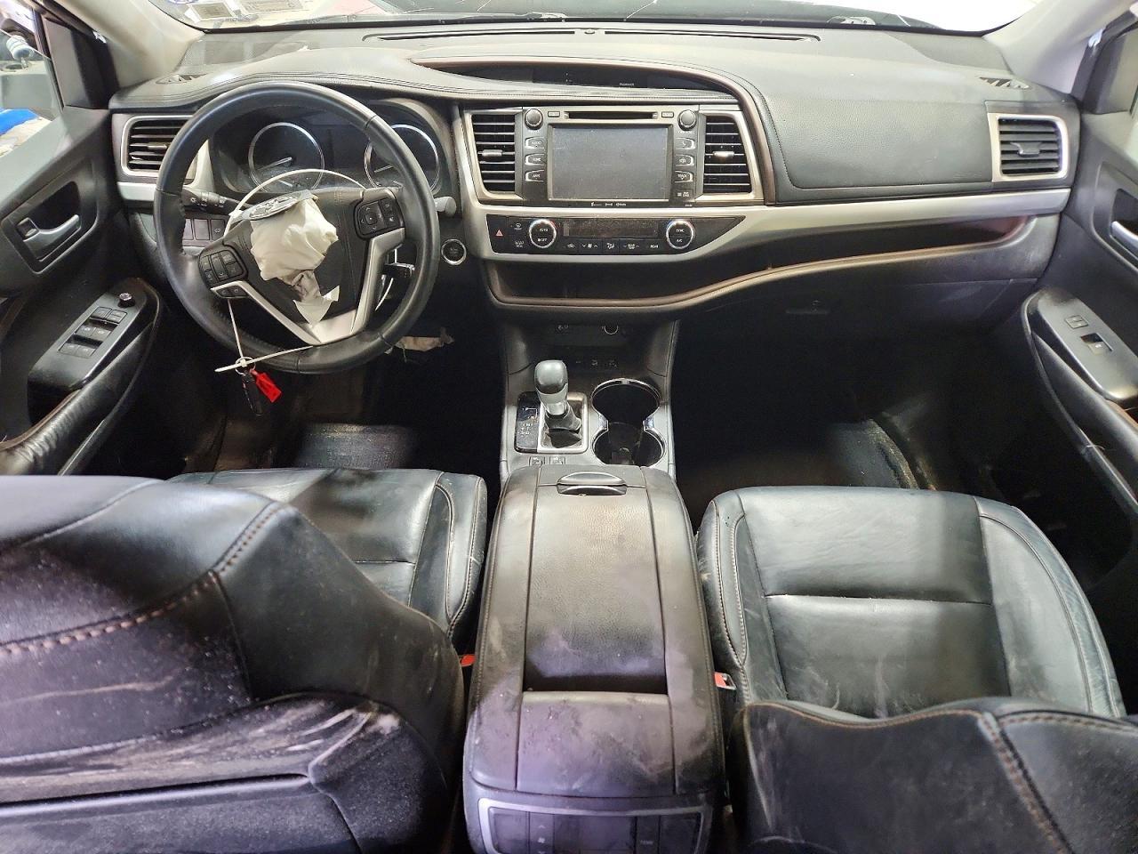 2016 TOYOTA HIGHLANDER