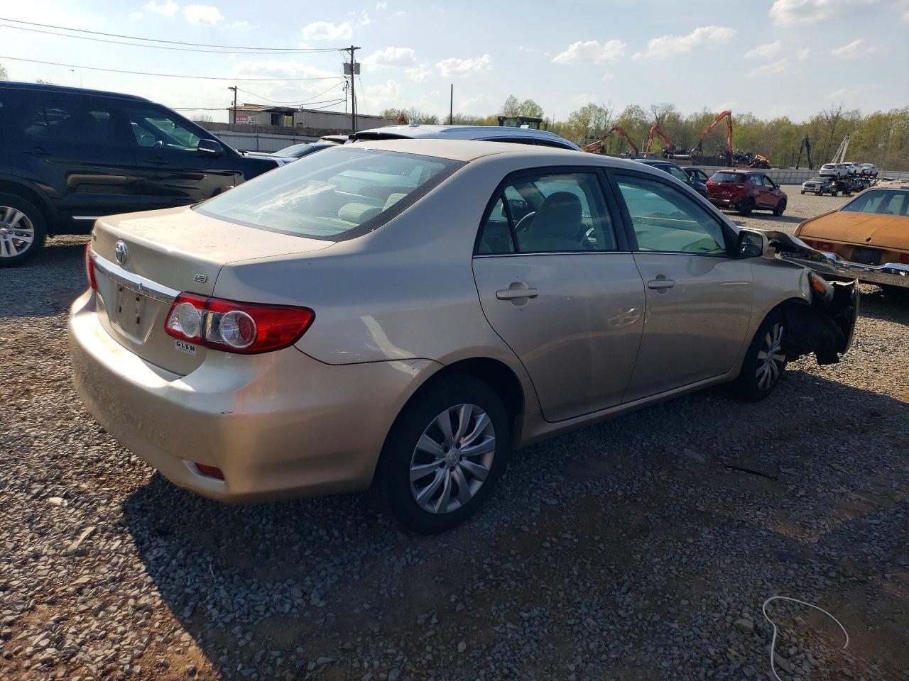 2013 TOYOTA COROLLA