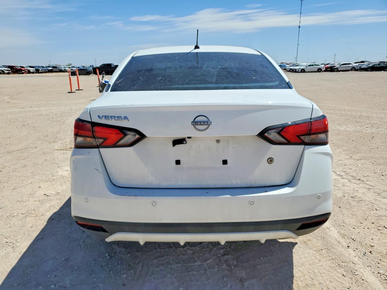 2024 NISSAN VERSA
