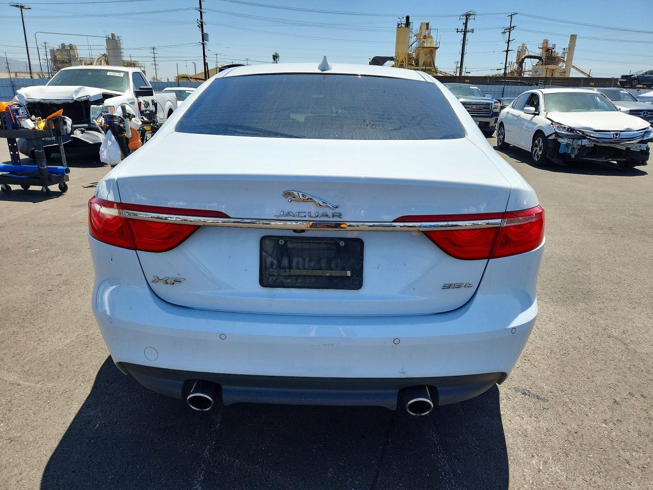 2017 JAGUAR XF