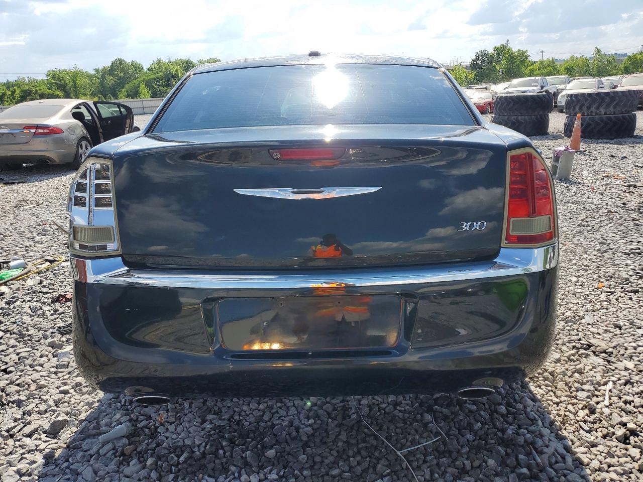 2011 CHRYSLER 300