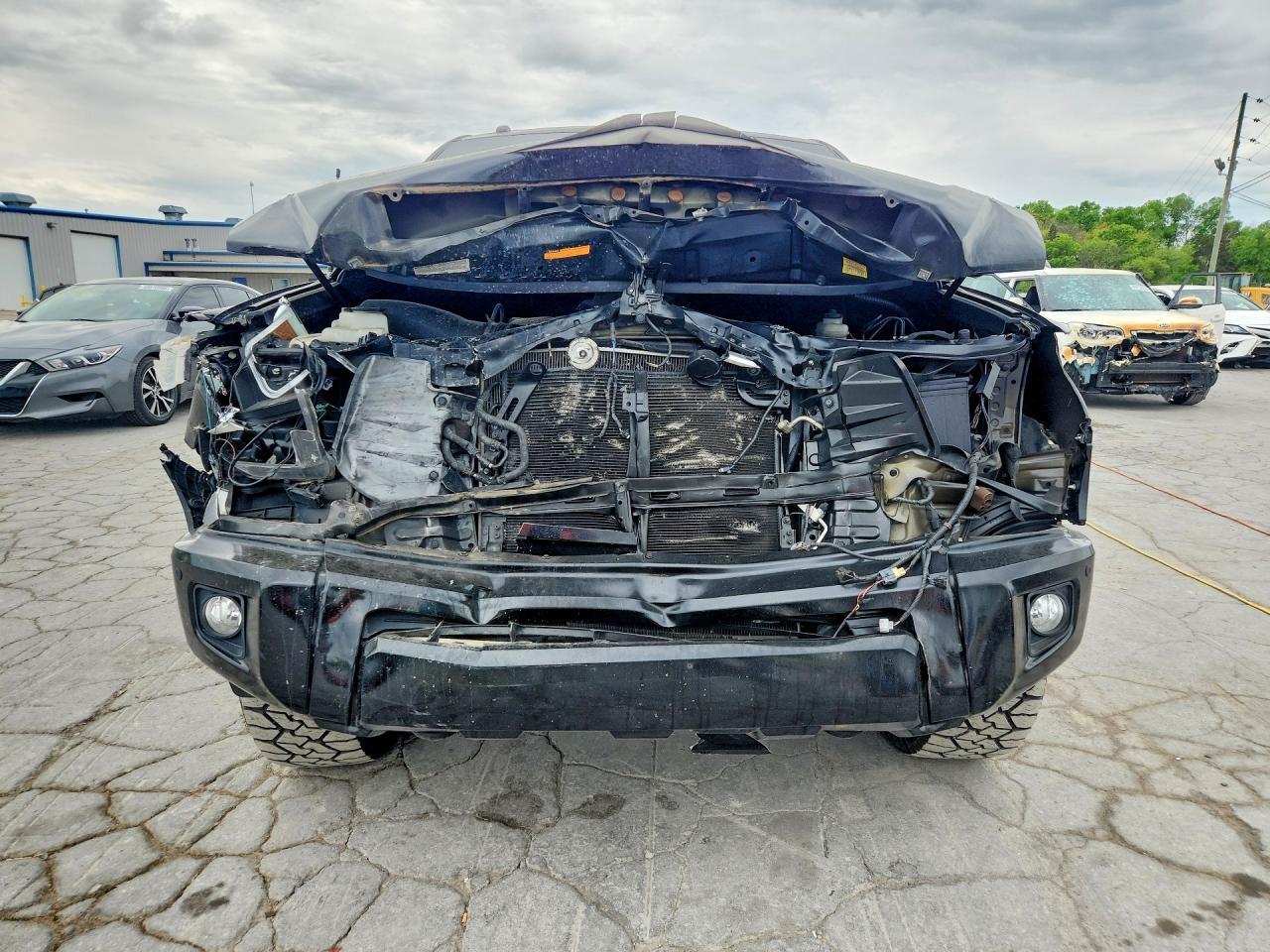 2016 TOYOTA TUNDRA