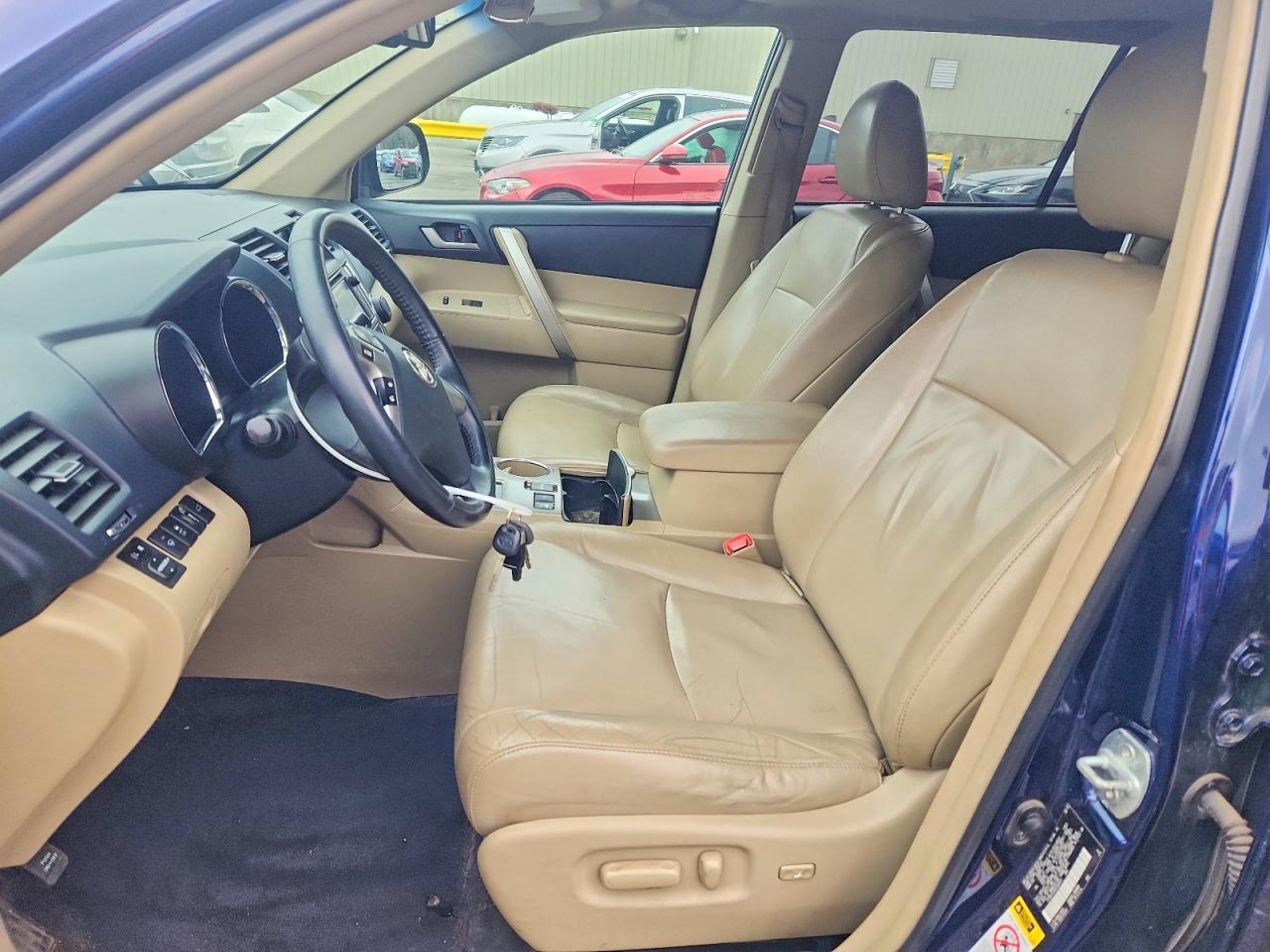 2013 TOYOTA HIGHLANDER