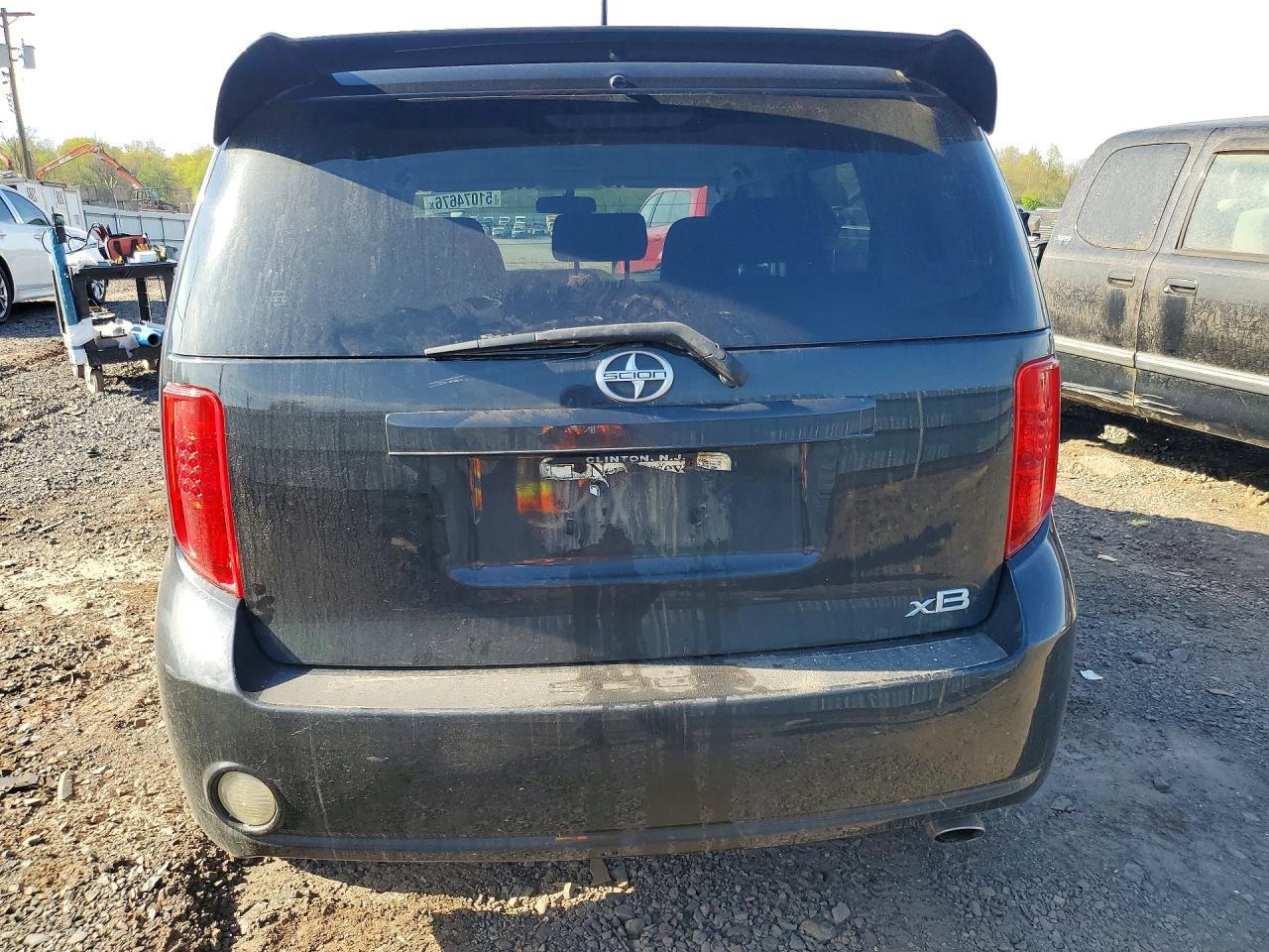 2010 TOYOTA SCION