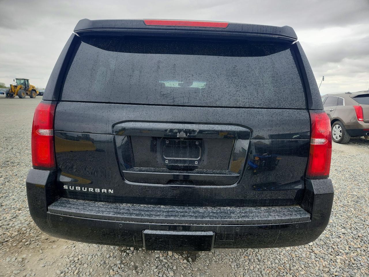 2016 CHEVROLET Suburban