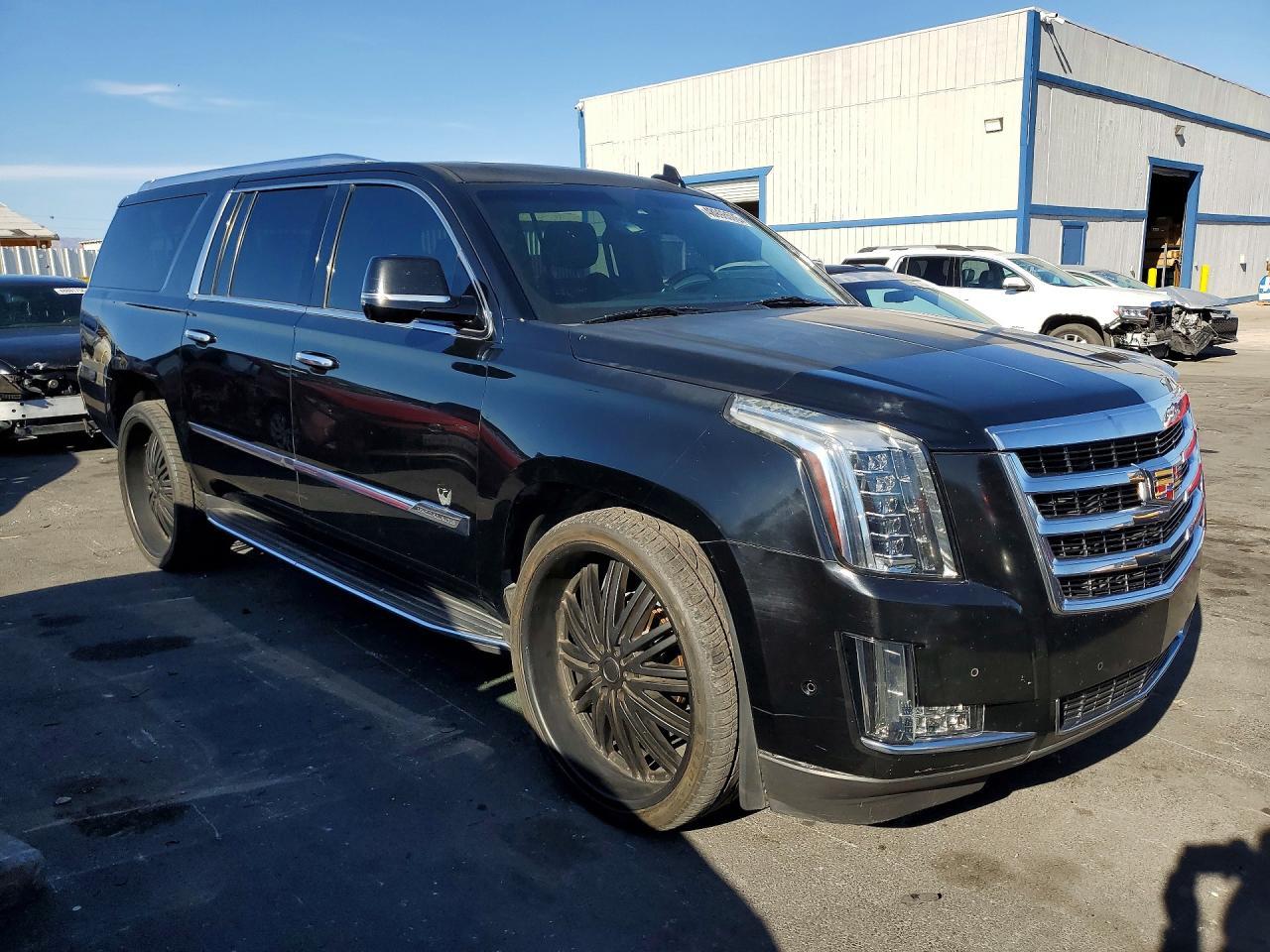2017 CADILLAC Escalade ESV