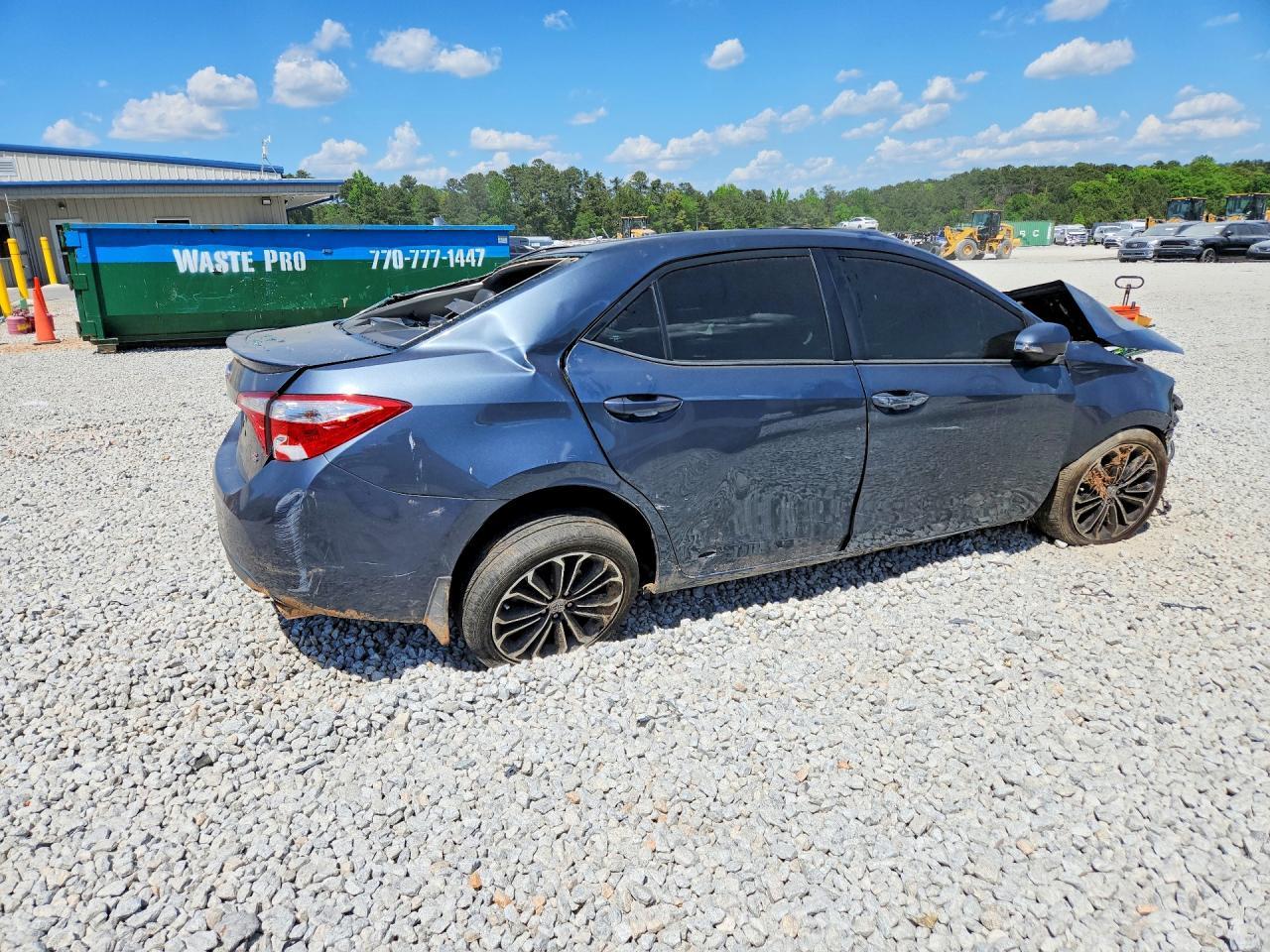 2015 TOYOTA COROLLA