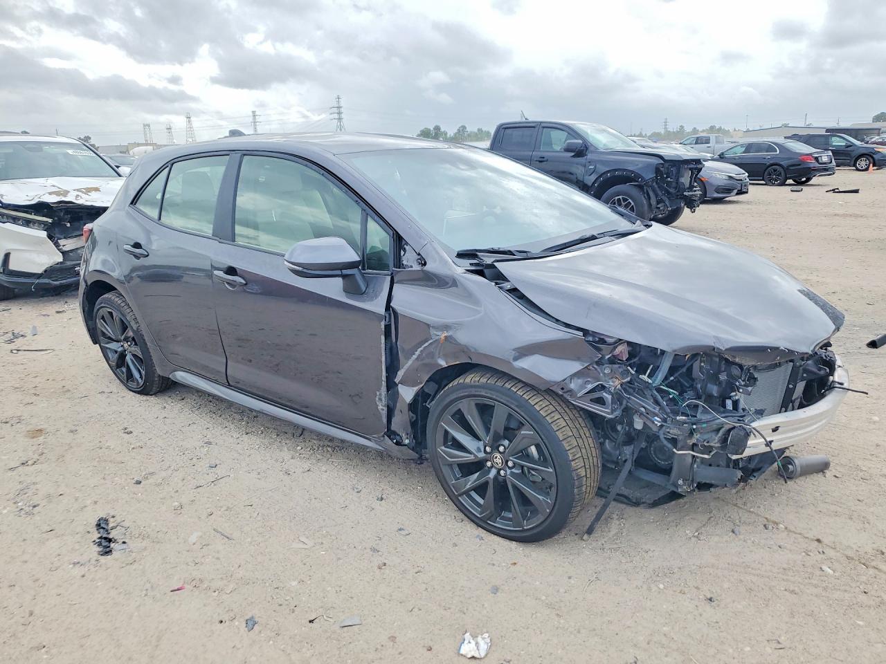 2025 TOYOTA COROLLA
