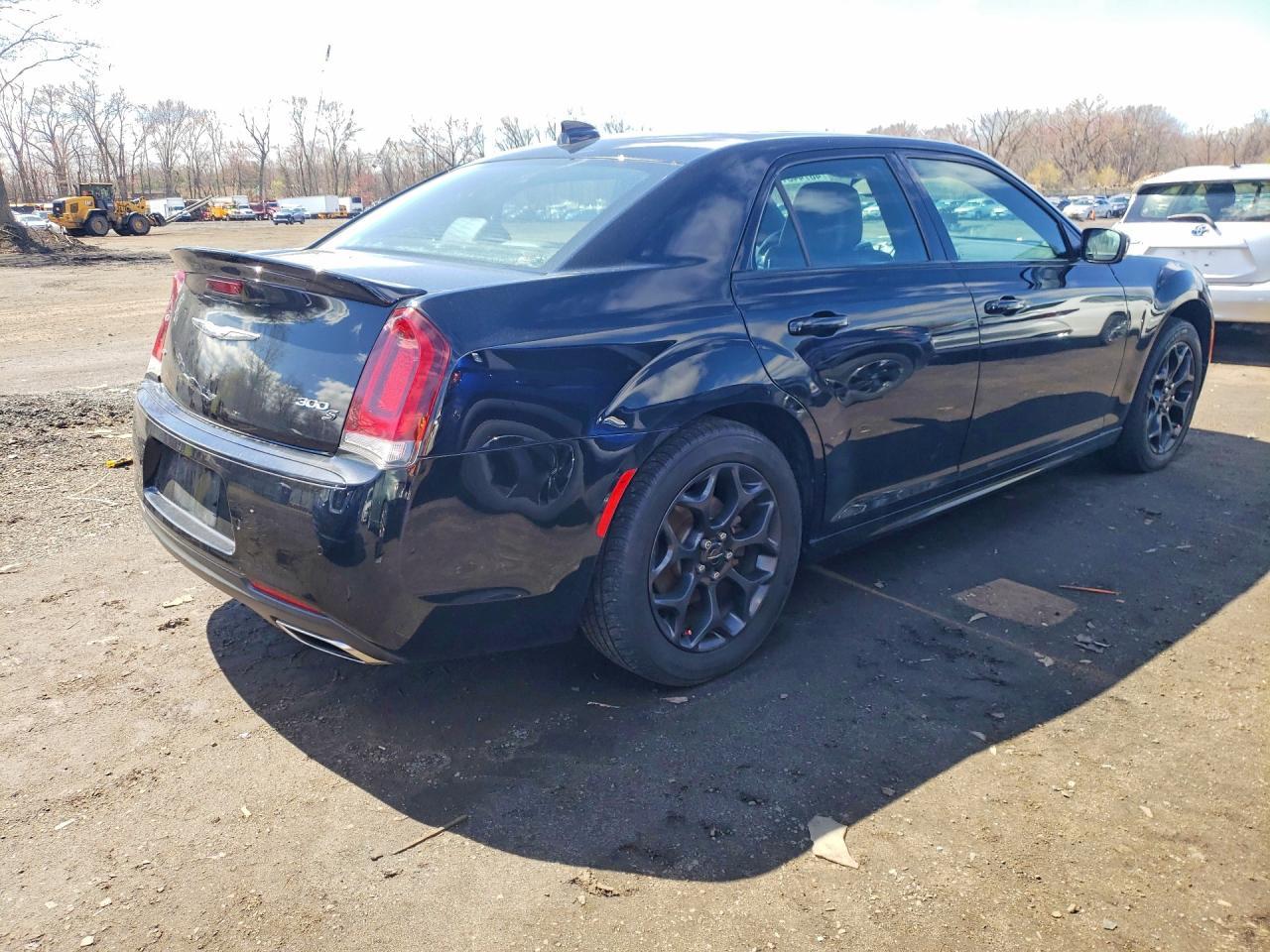 2019 CHRYSLER 300