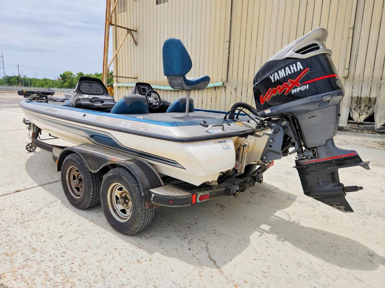 2013 Skeeter Boat