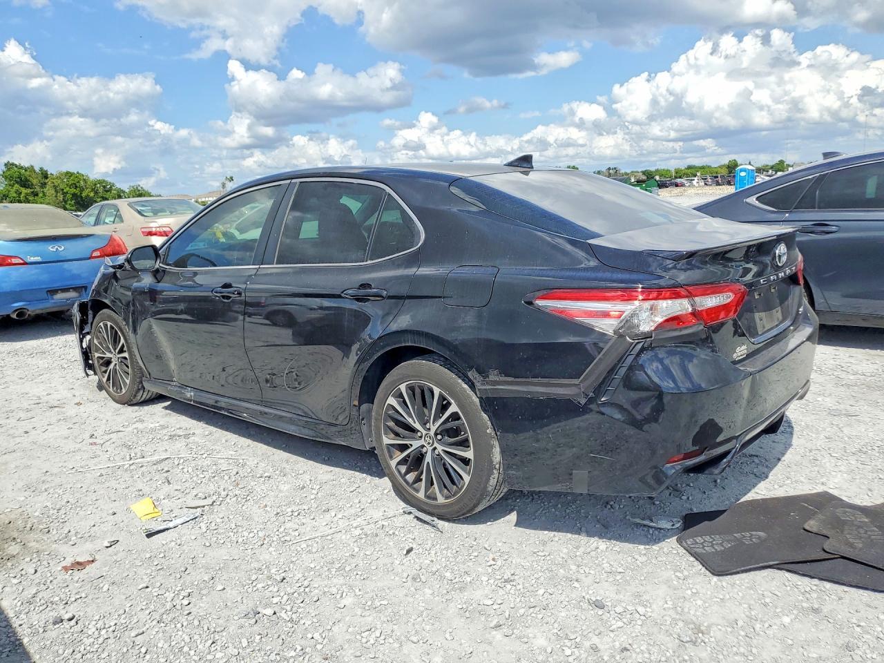 2020 TOYOTA CAMRY