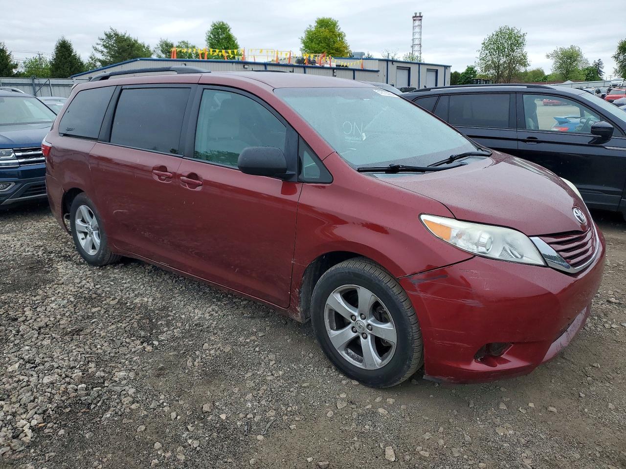 2015 TOYOTA SIENNA