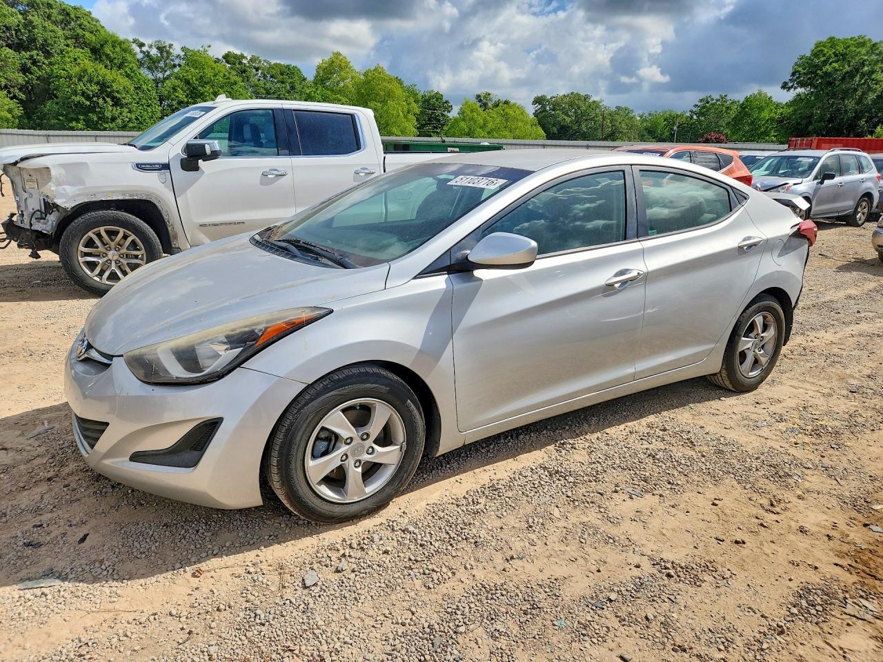 2015 HYUNDAI ELANTRA