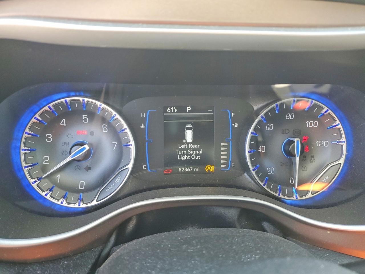 2022 CHRYSLER Voyager