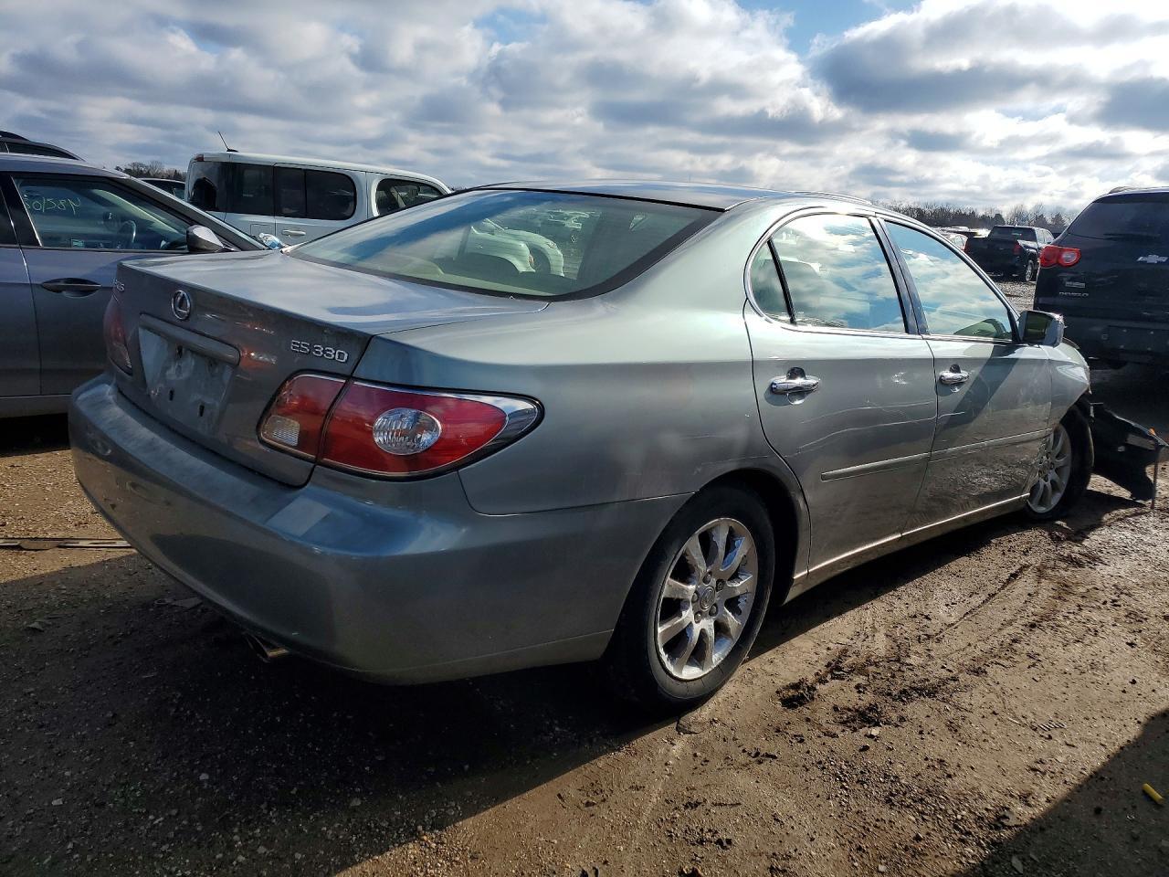 2004 LEXUS ES 330