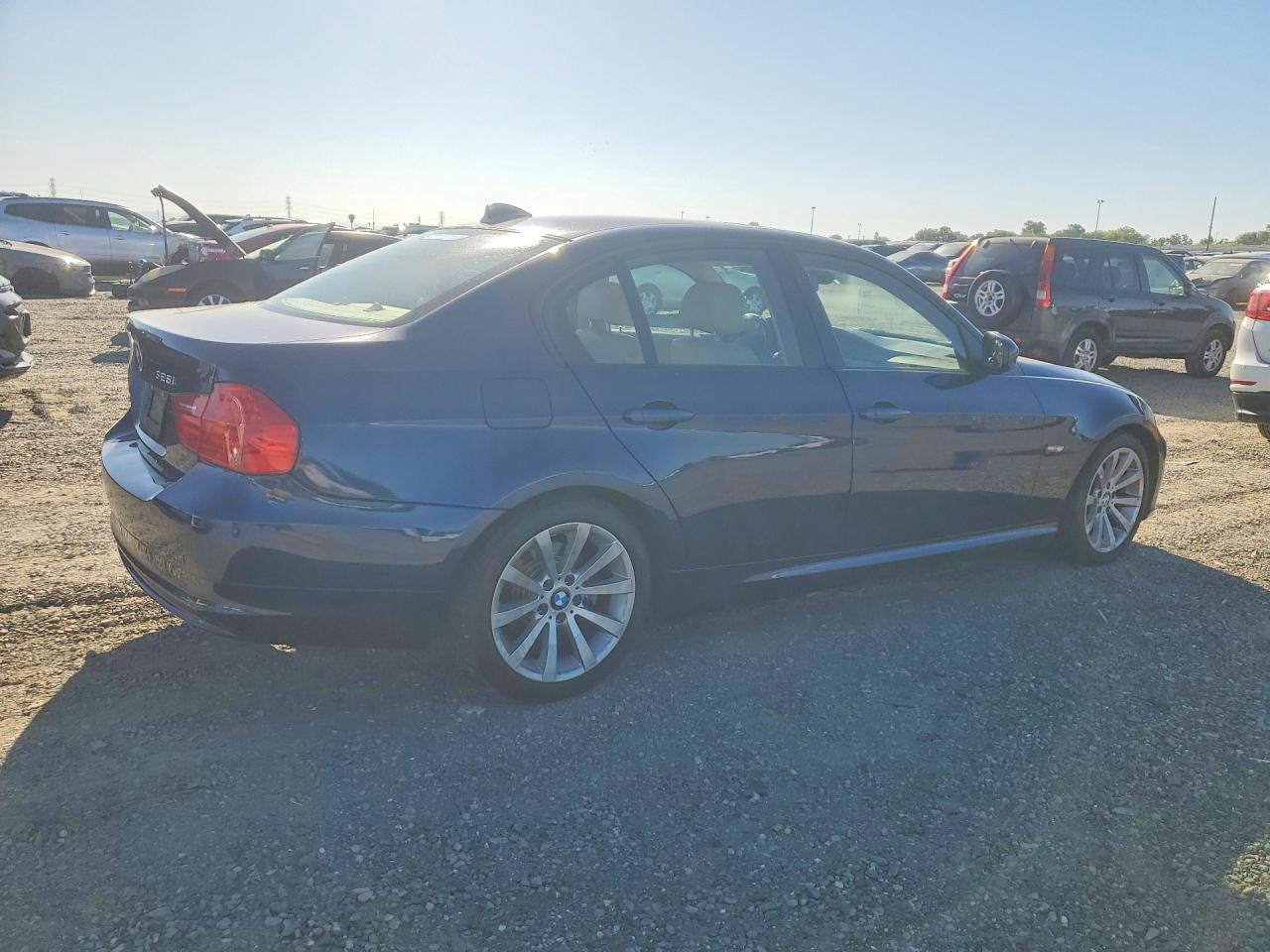 2011 BMW 3 SERIES