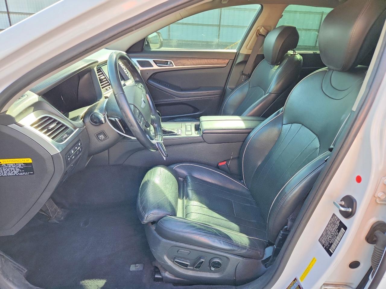 2015 HYUNDAI GENESIS