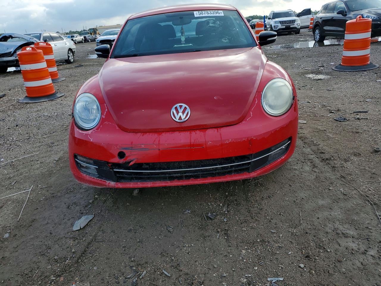 2012 VOLKSWAGEN Beetle