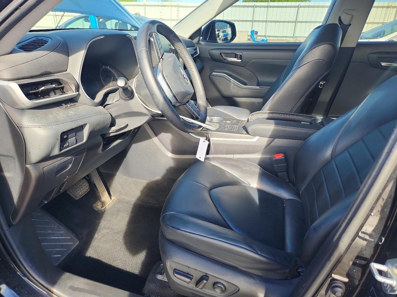 2020 TOYOTA HIGHLANDER