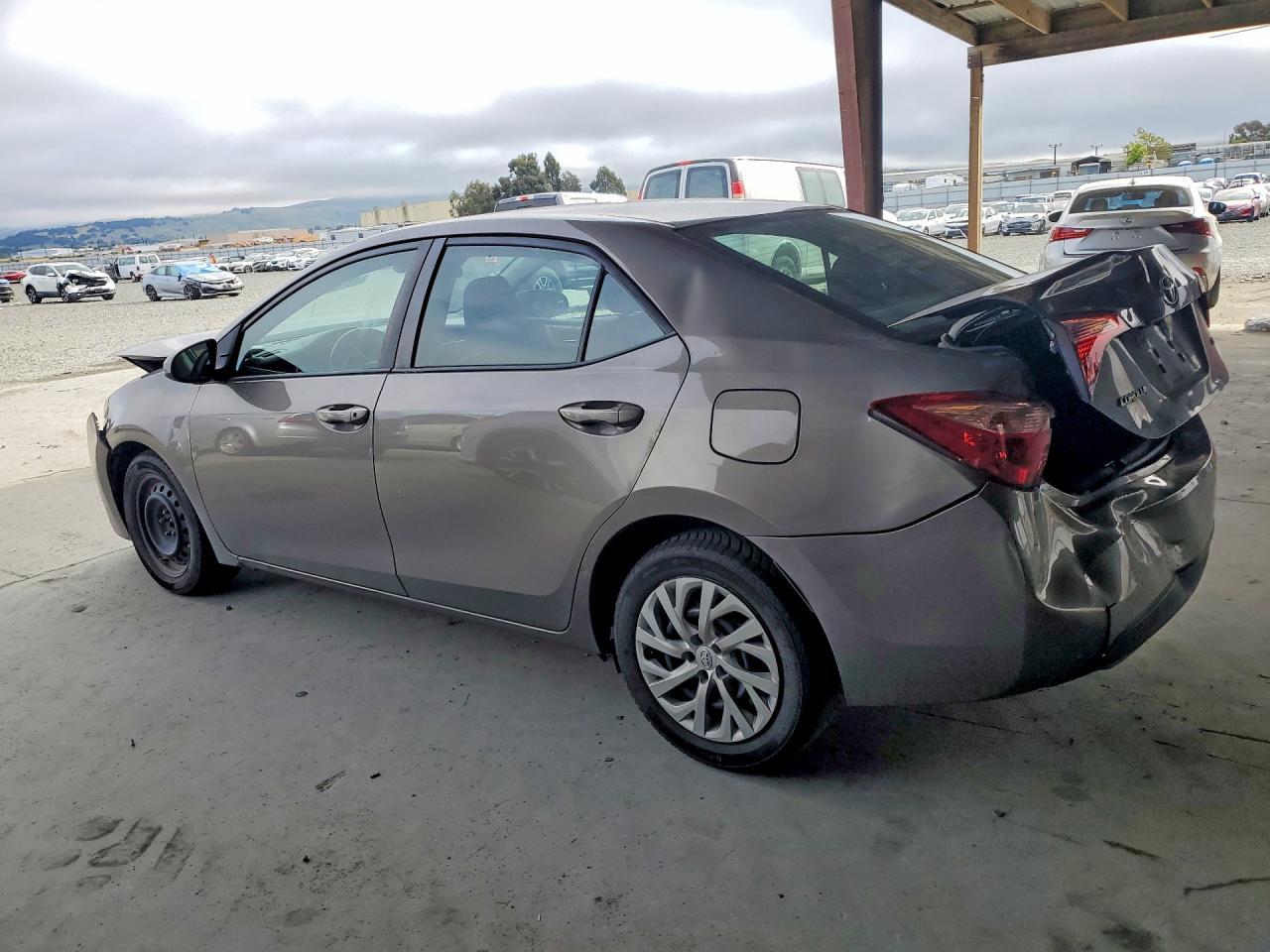 2018 TOYOTA COROLLA