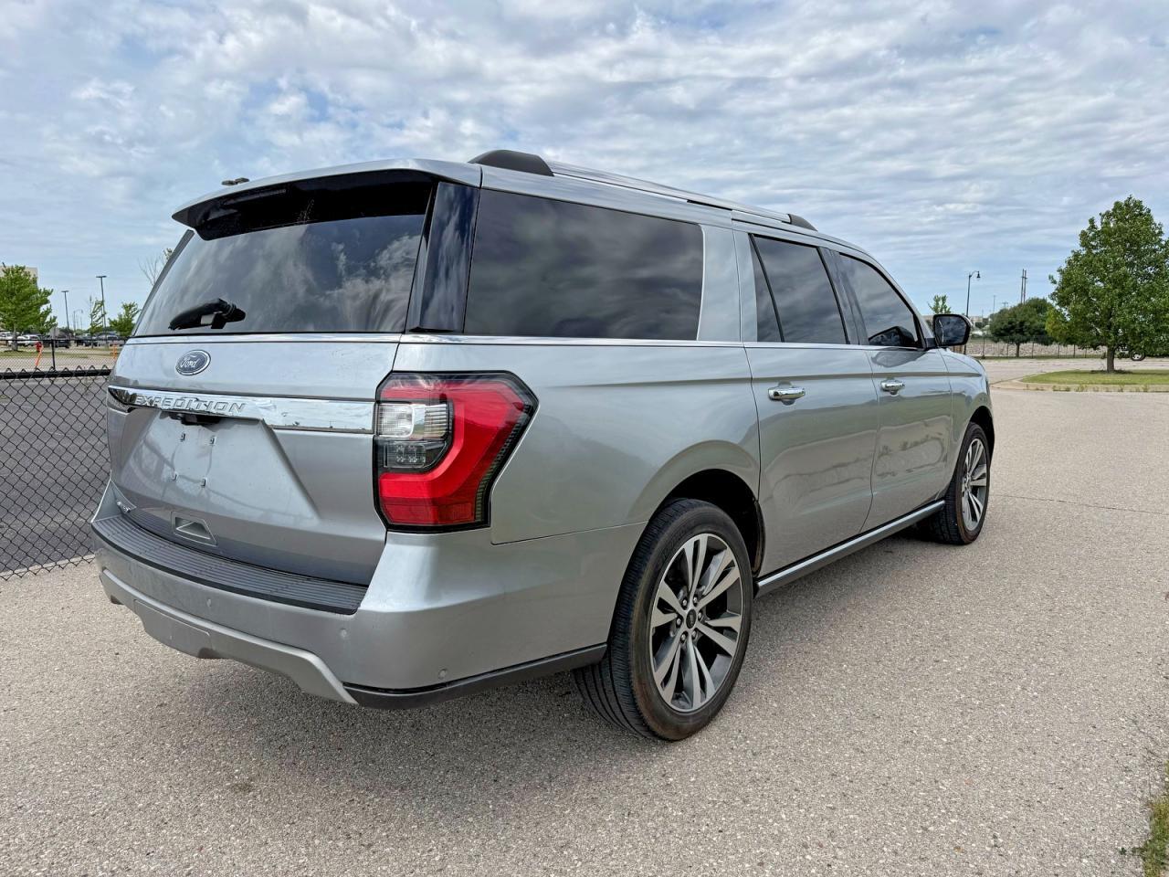 2020 FORD Expedition