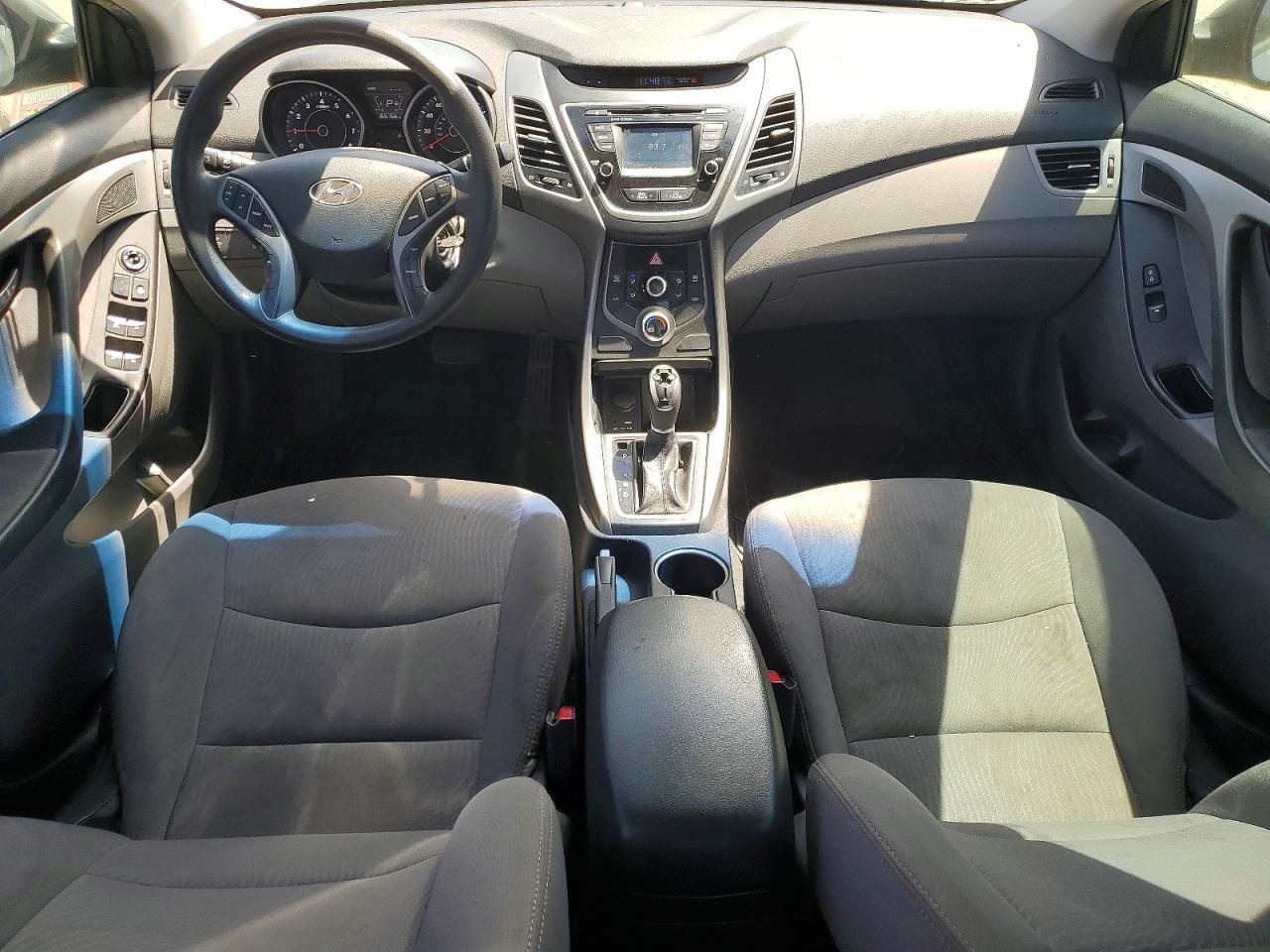 2016 HYUNDAI ELANTRA