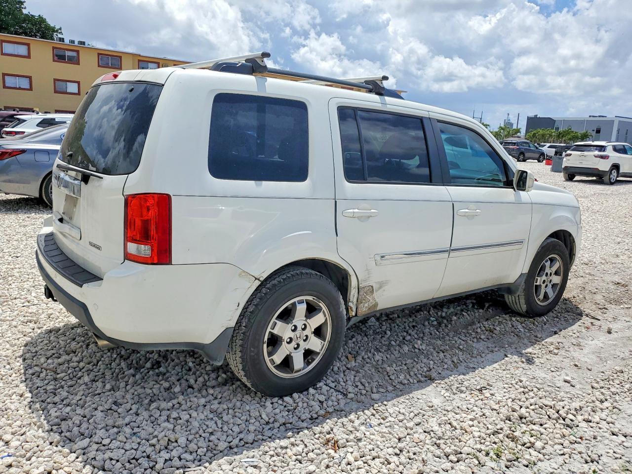 2011 HONDA PILOT