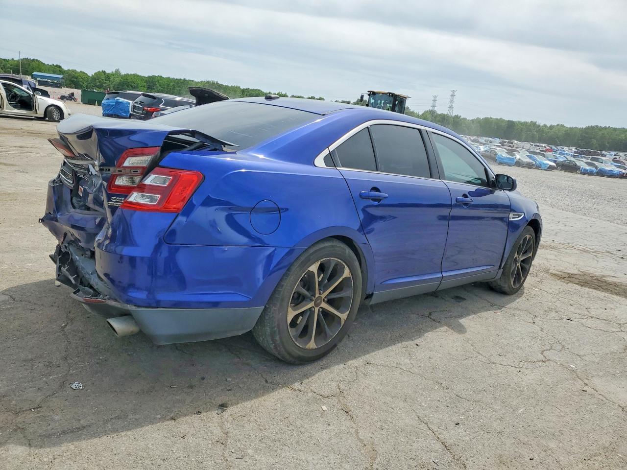 2014 FORD Taurus