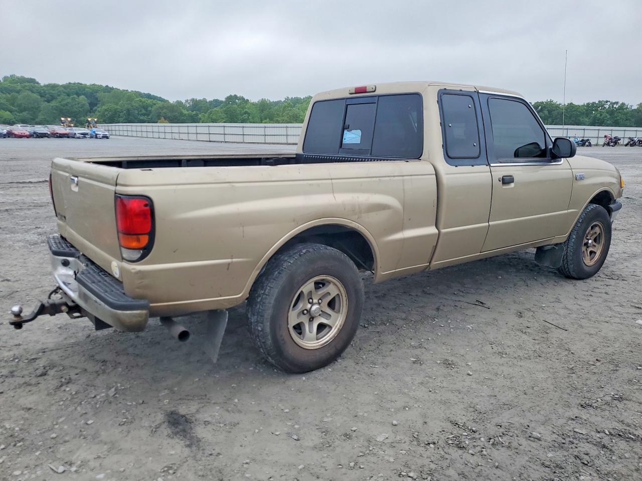 1999 MAZDA B3000