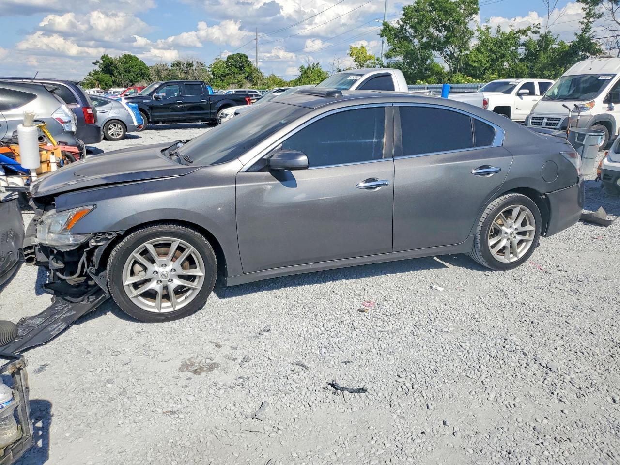 2014 NISSAN Maxima