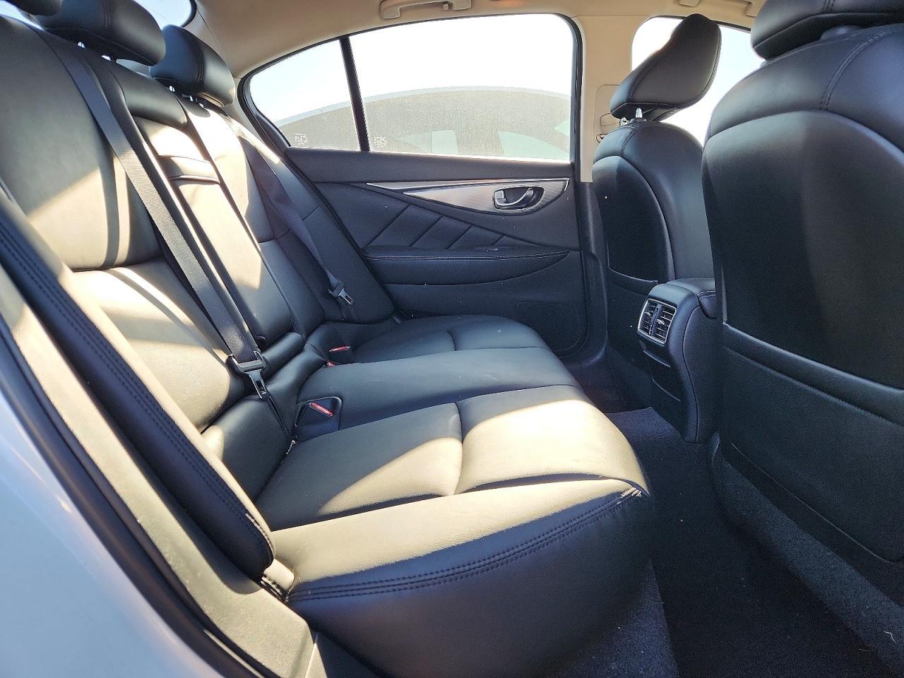 2017 INFINITI Q50