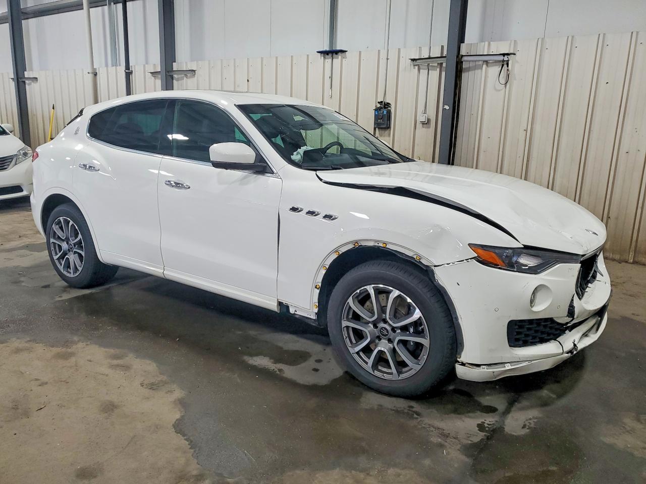 2020 MASERATI Levante